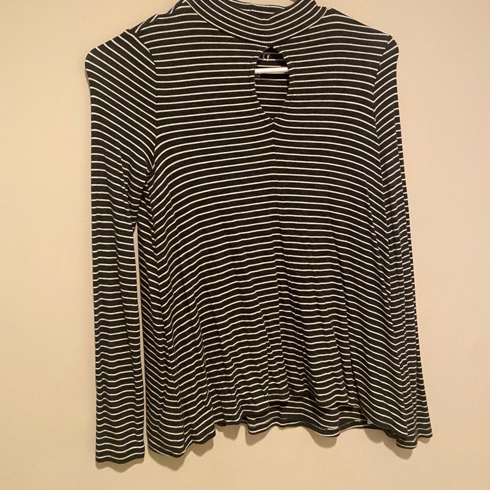 American Eagle Long Sleeve